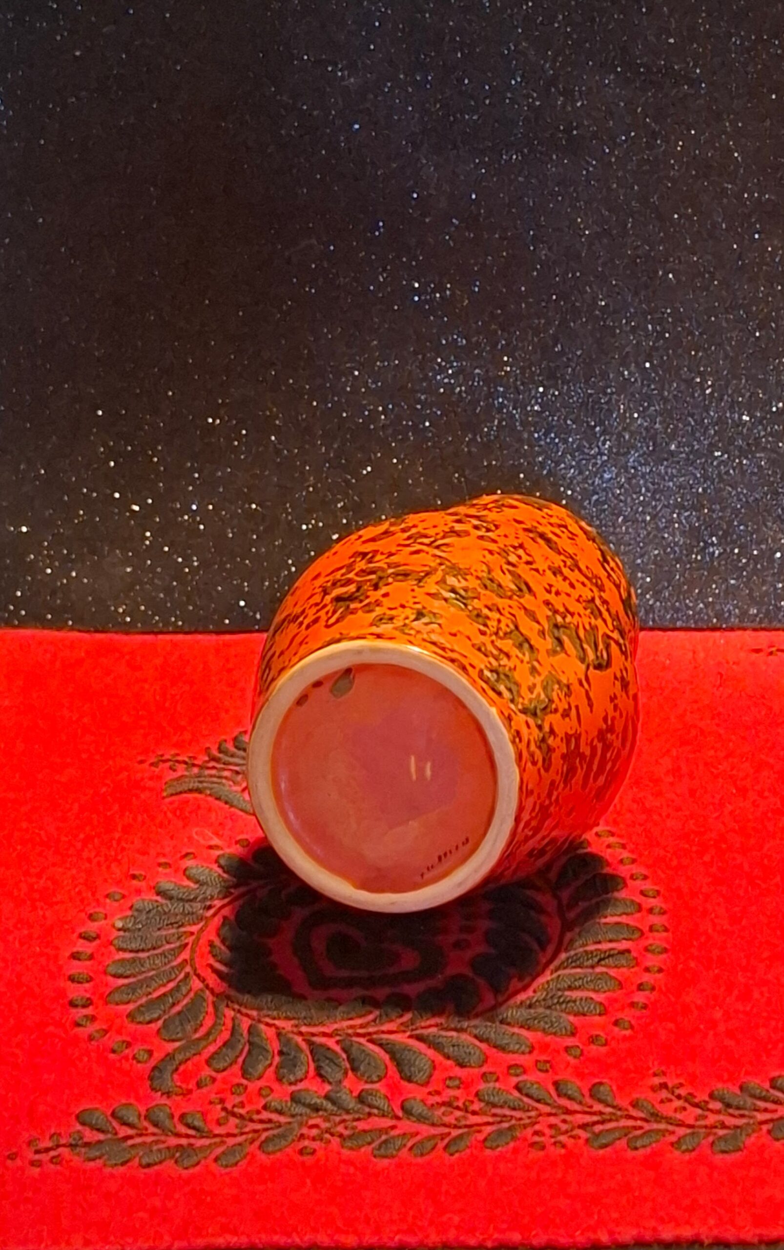 Retro narancs-fekete mázas kerámia váza – Tófej stílus – "Magma" minta (16,5 cm) – 70-es évek - Image 4