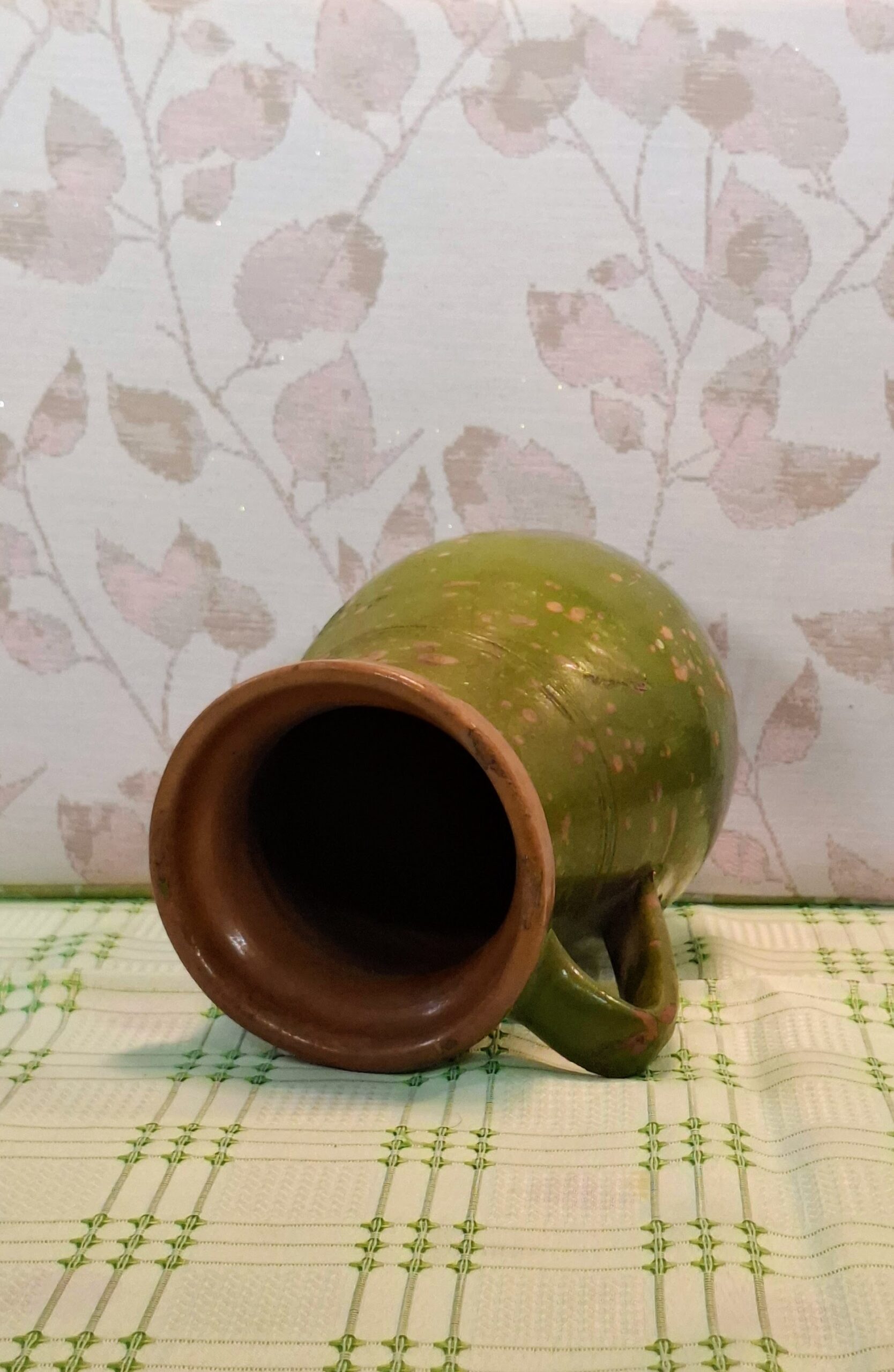 Rusztikus Alföldi Zöld Mázas Kerámia Korsó – Pöttyös Népi Kancsó - Image 4
