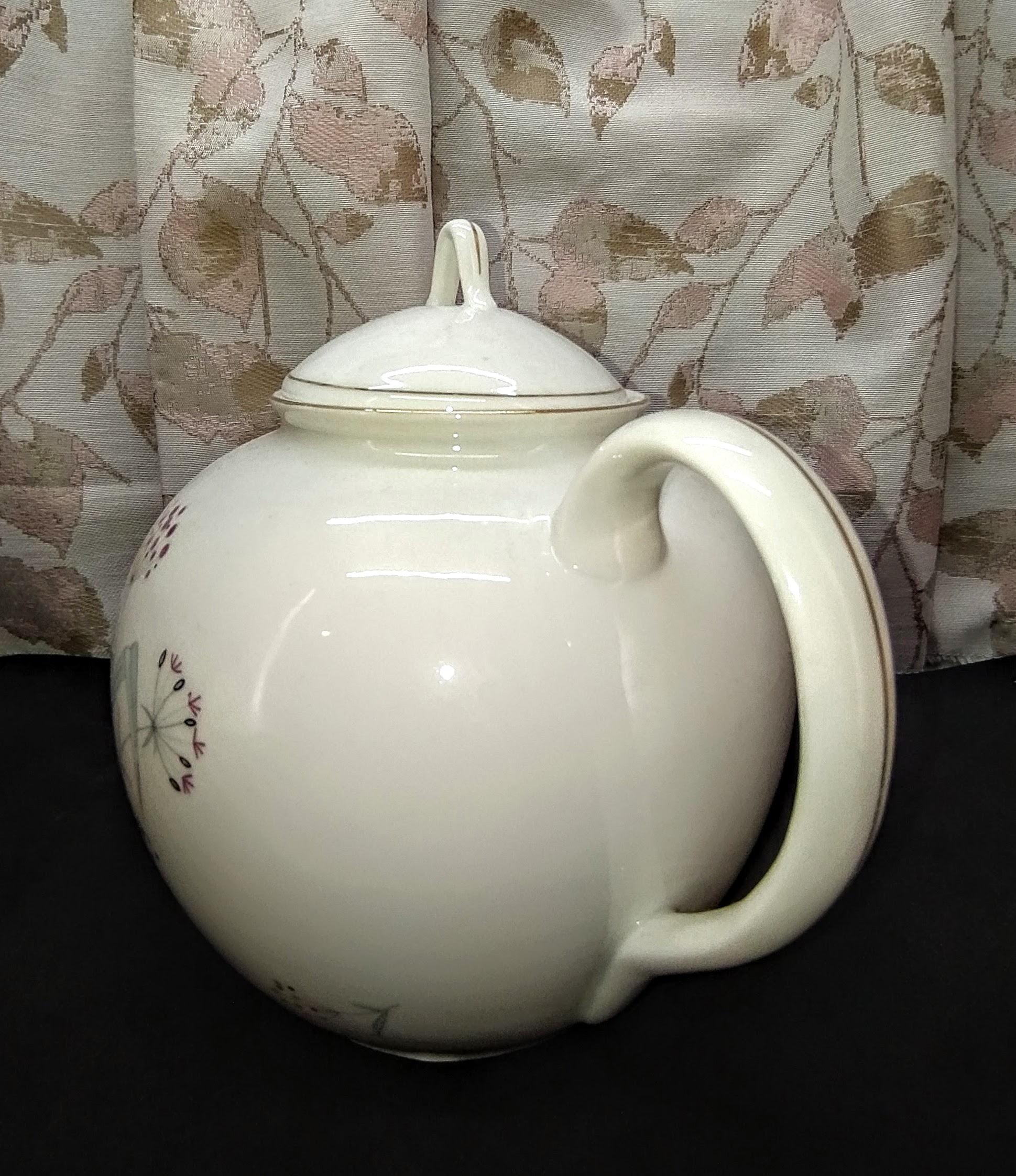 Klasszikus Hollóházi porcelán teáskanna – Elegáns virágmintával és aranyozott szegéllyel - Image 9