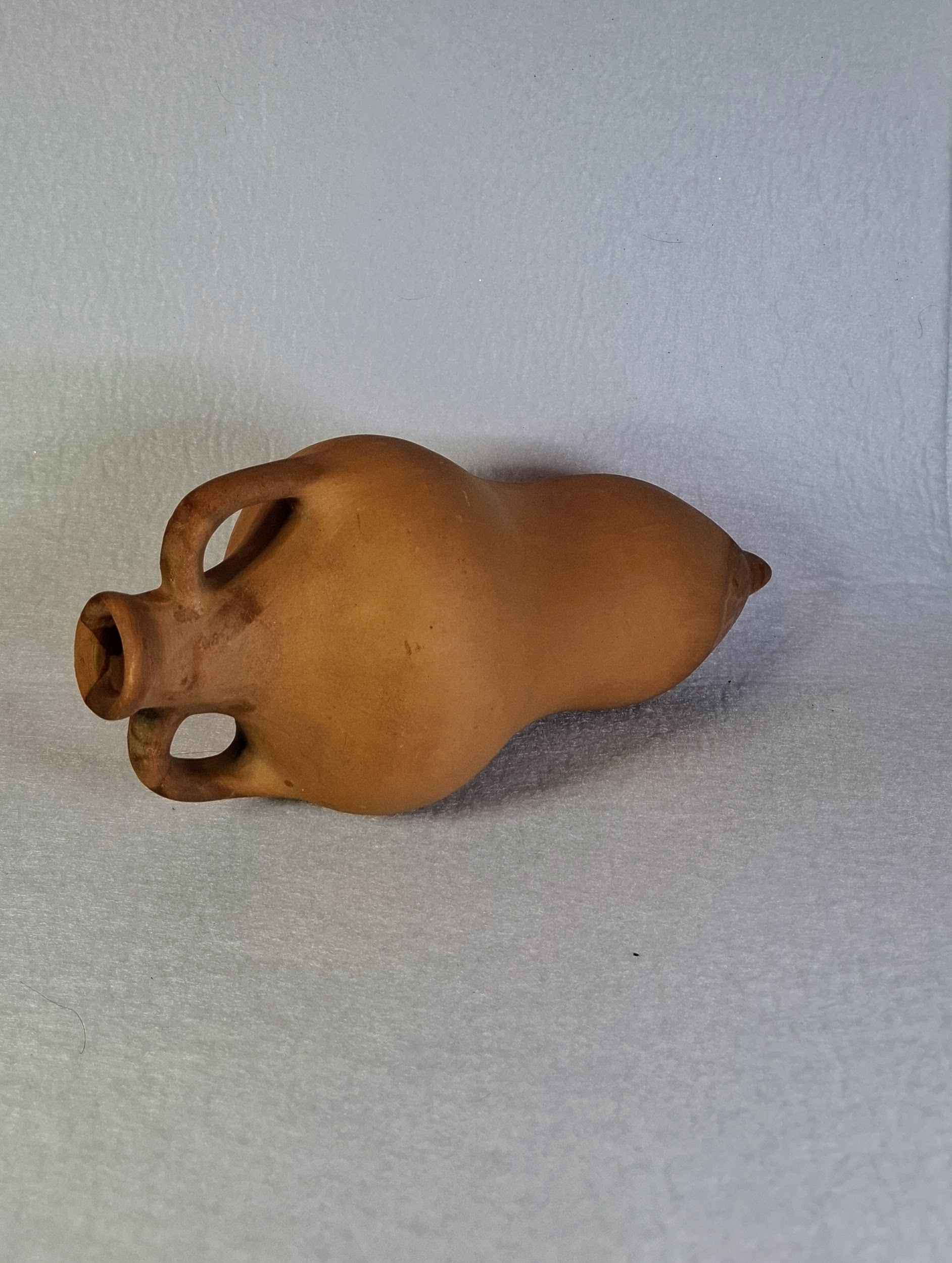Vintage mediterrán terrakotta díszamfora – kézzel formált kézműves agyagedény - Image 2