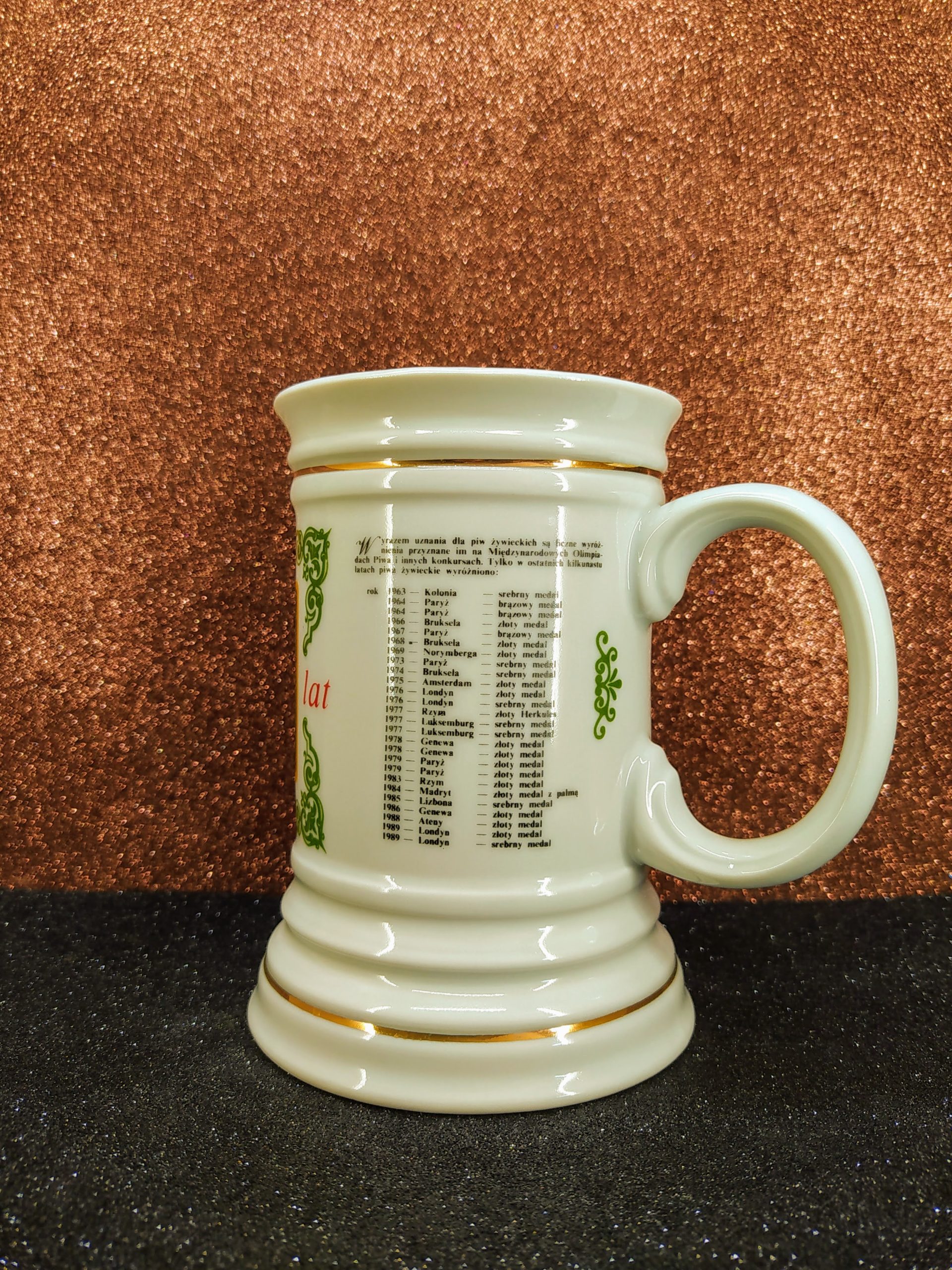 Jelzett lengyel porcelán söröskorsó – Zywiec sörgyár 135. évfordulós emlékkiadás, 15 cm - Image 6