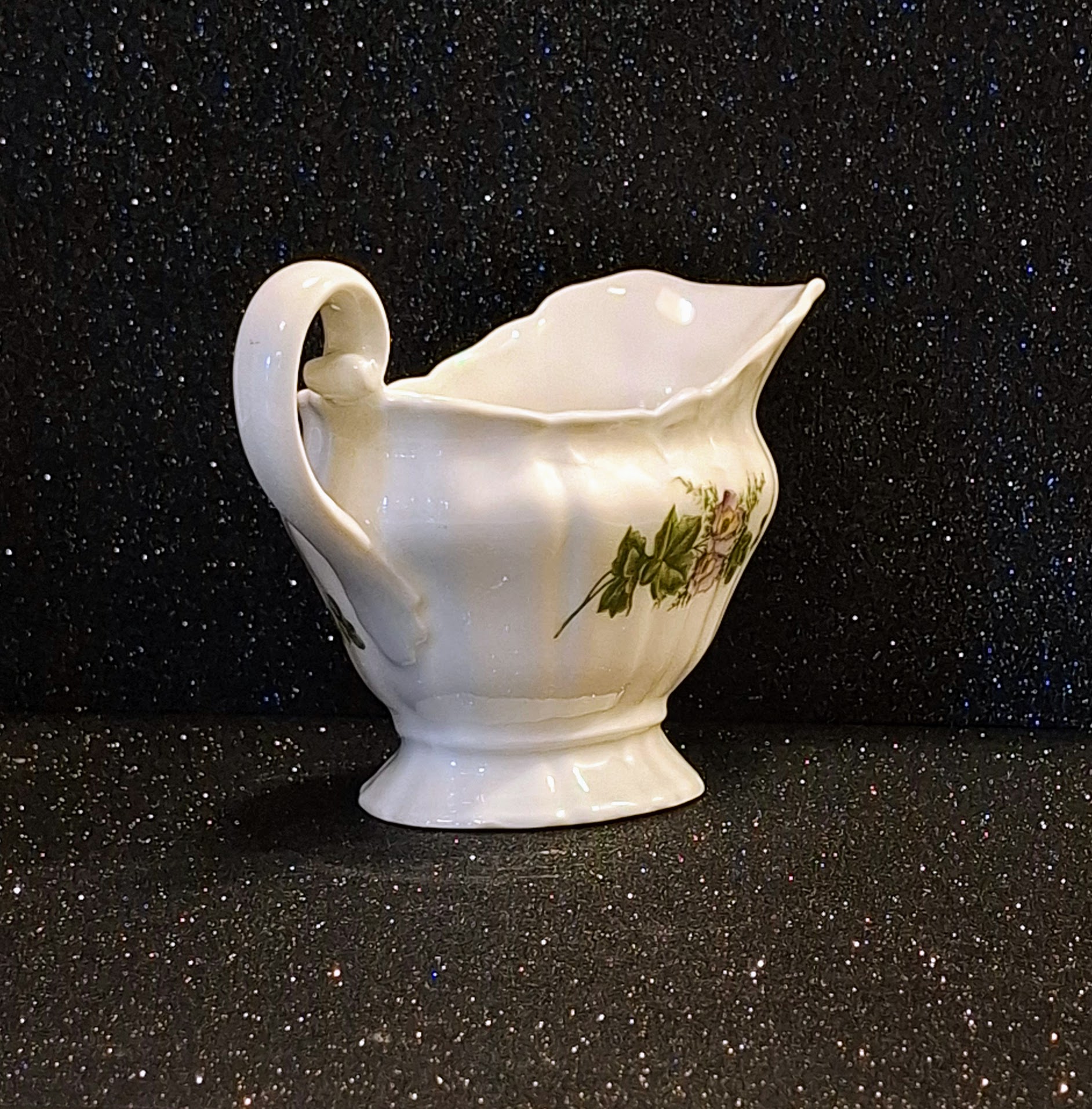 „Egy régi szószos, ami ma már inkább virágsarok-királynő…” – vintage porcelán öntő - Image 4