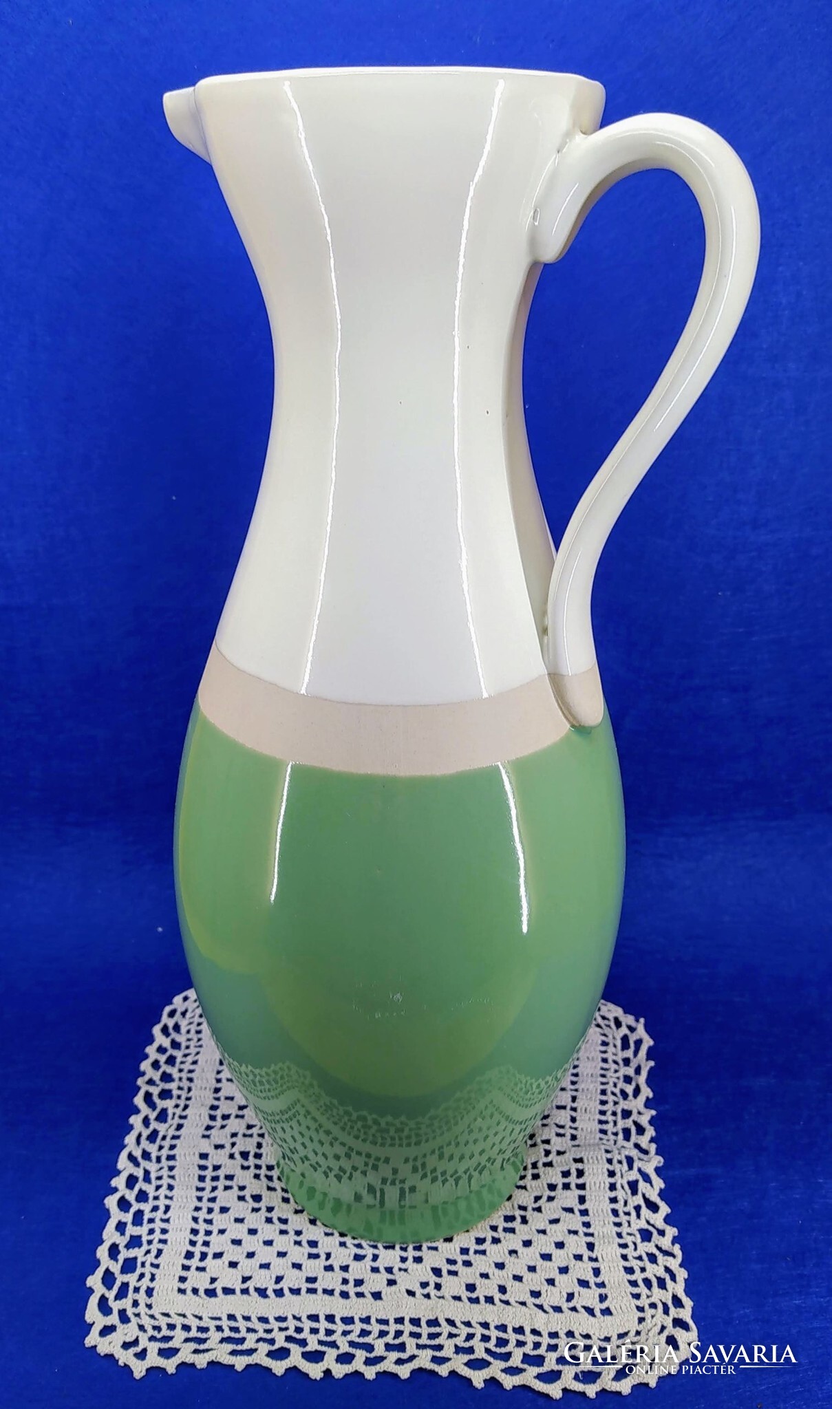 Zöld-fehér vintage kerámia kancsó – letisztult design öntözőkancsó vagy dekor váza - Image 4